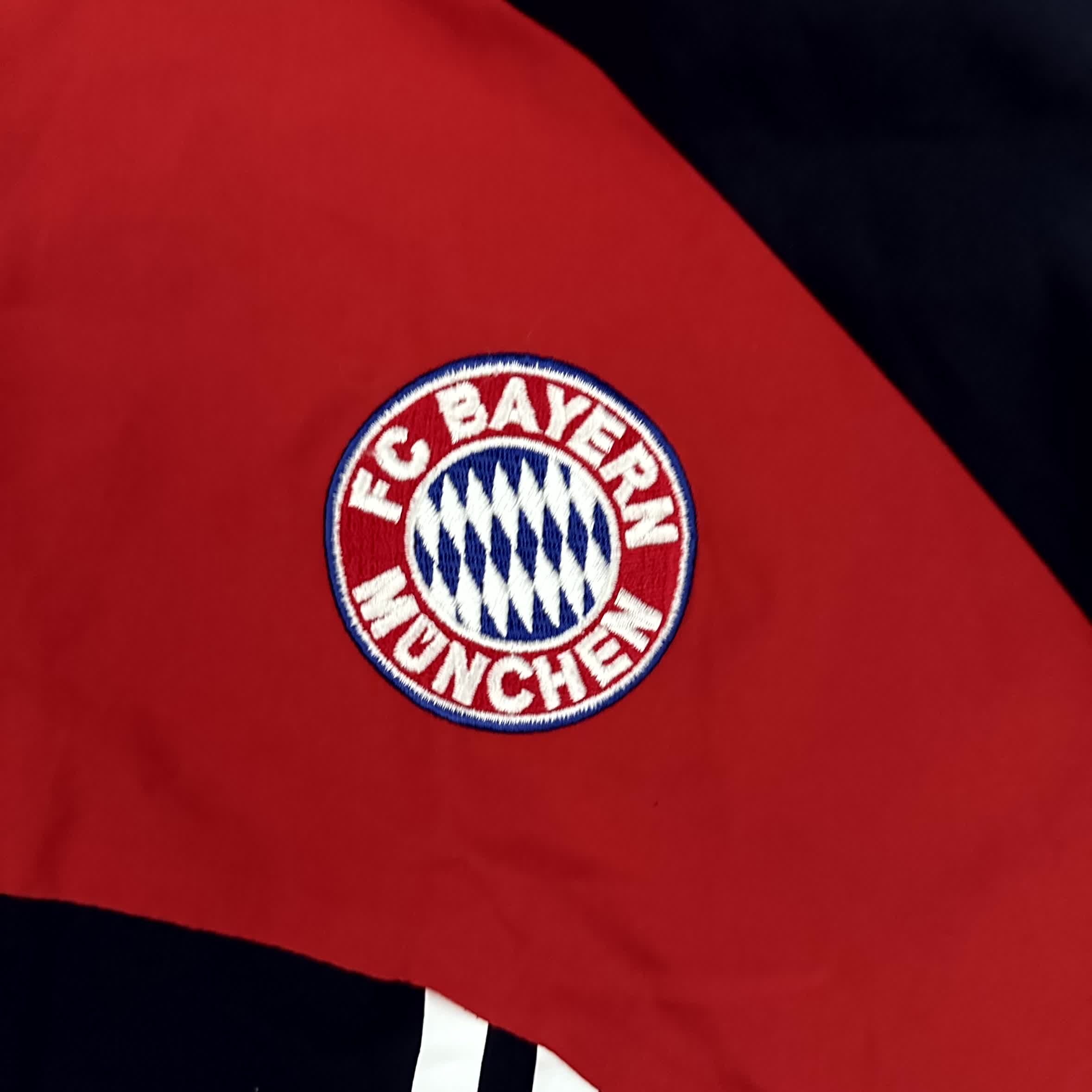 Adidas x FC Bayern CL Vintage Jacket 2005/06