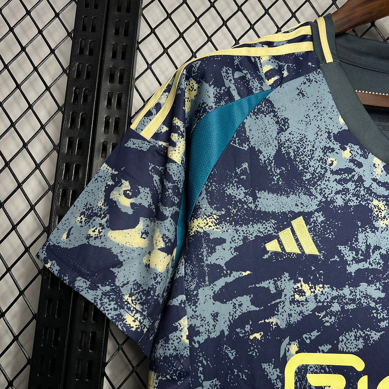 Auswärtstrikot von Ajax 24/25