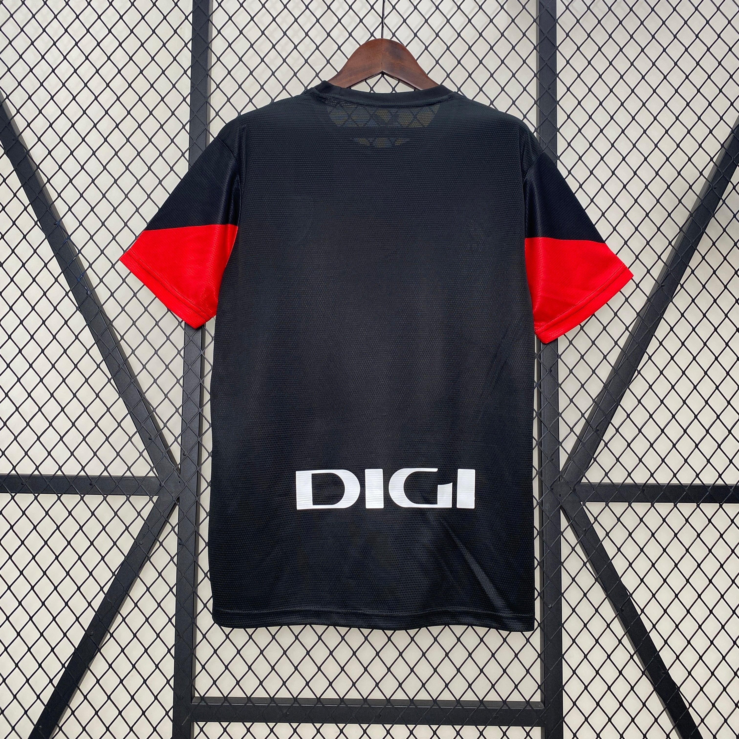 Trikot Athletic Bilbao 24/25 - Preto e Vermelho