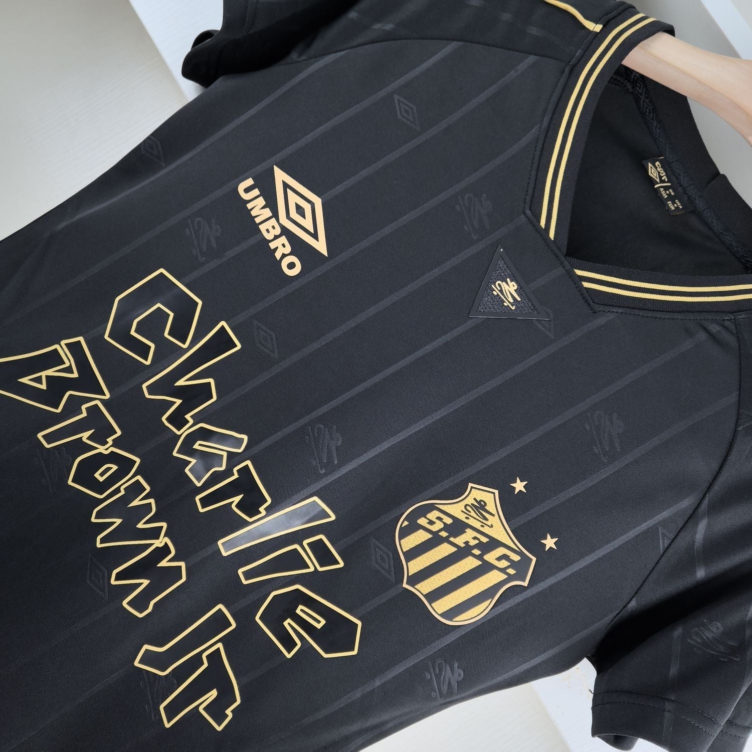 Jersey do Santos Charlie Brown 24/25 – Damen