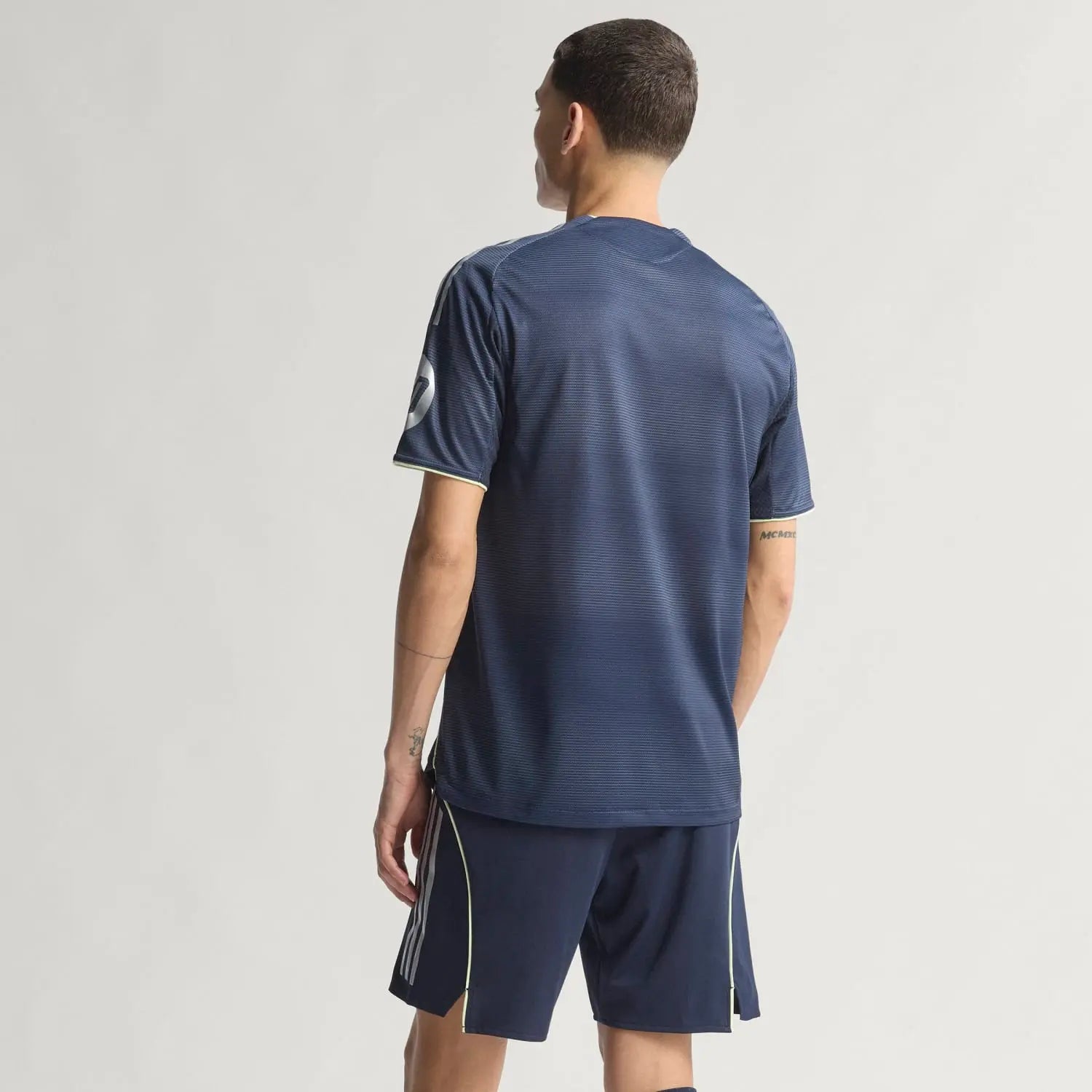 Real Madrid Auswärtstrikot 25/26 - Azul