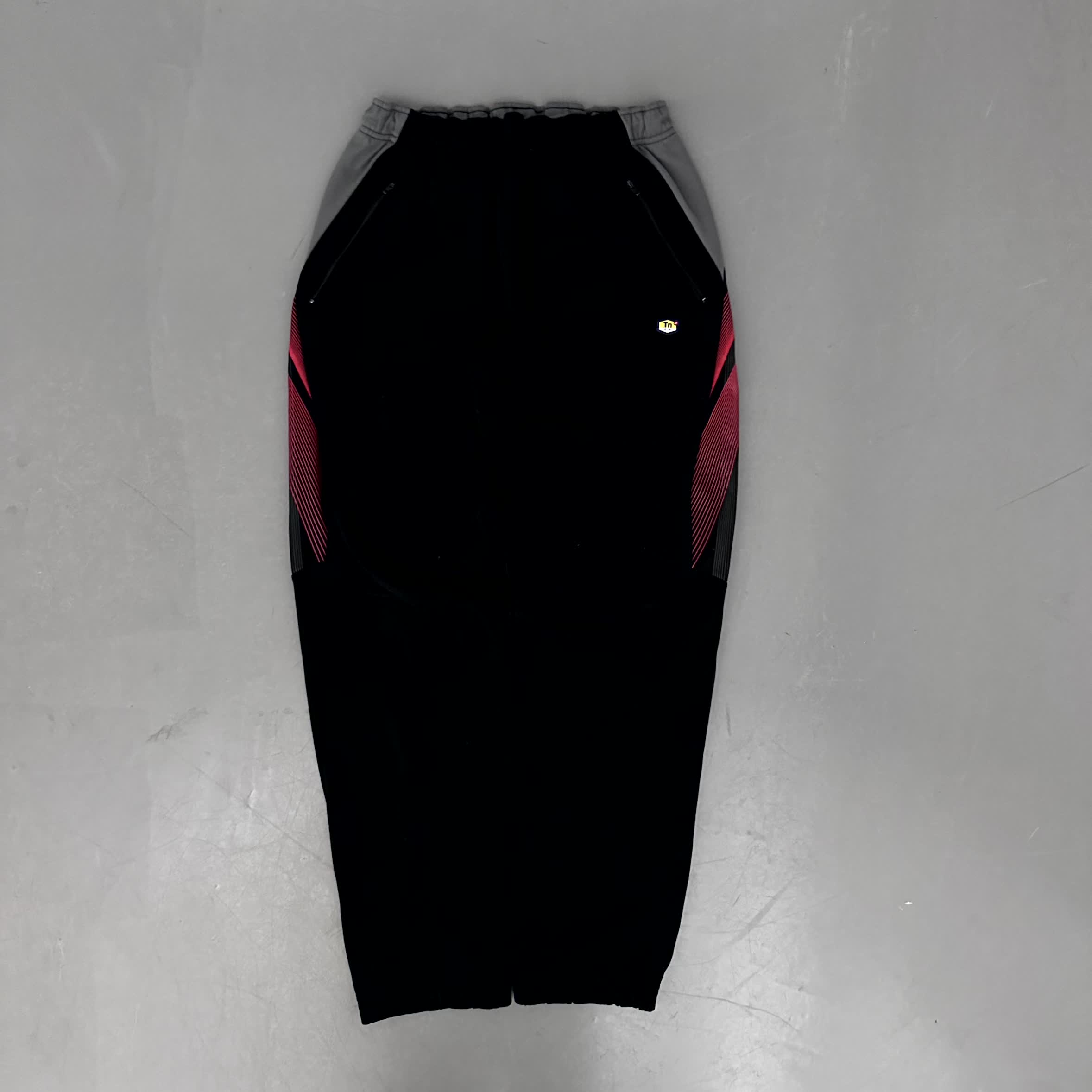 ナイキ TN ビンテージジャケット