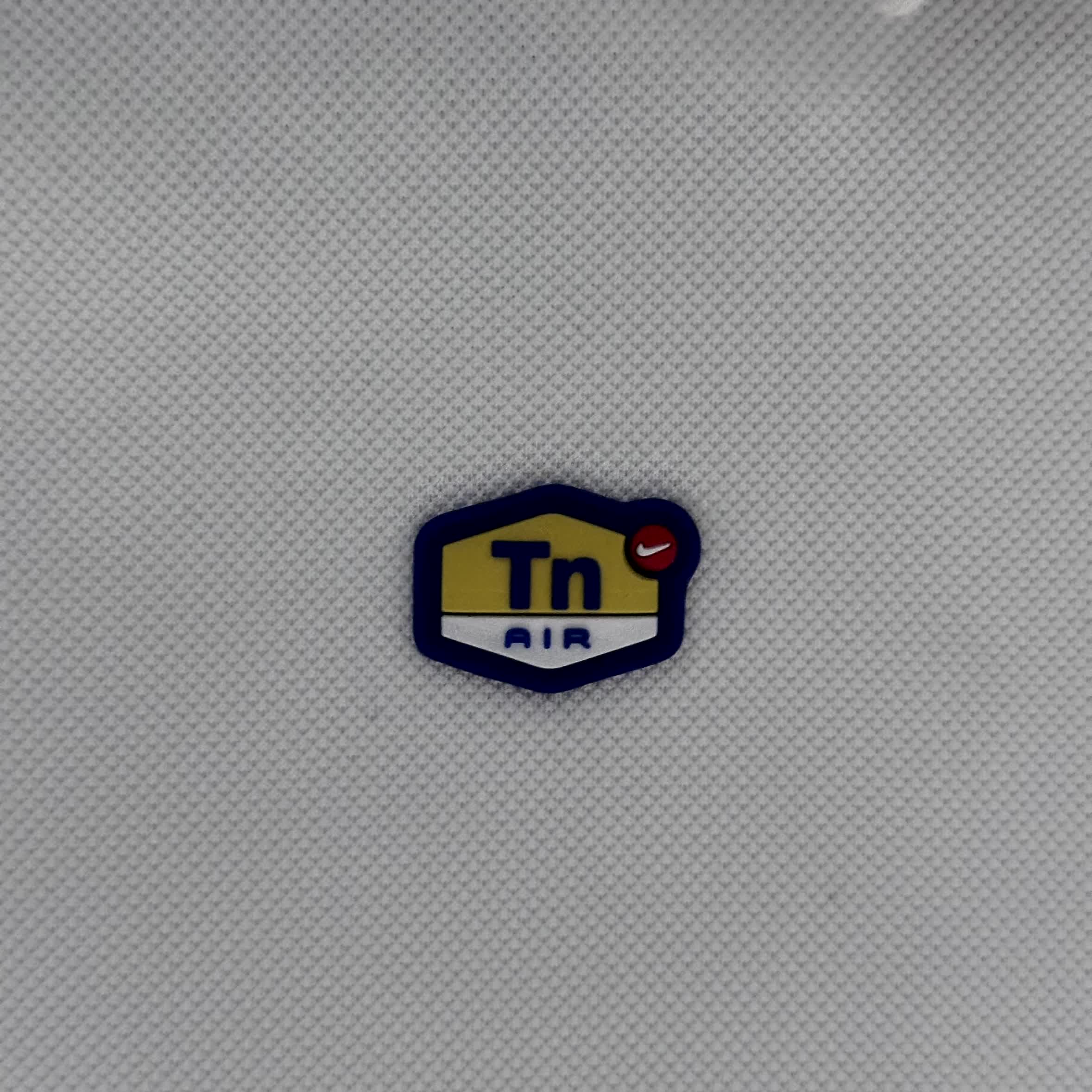 ナイキ TN ビンテージジャケット