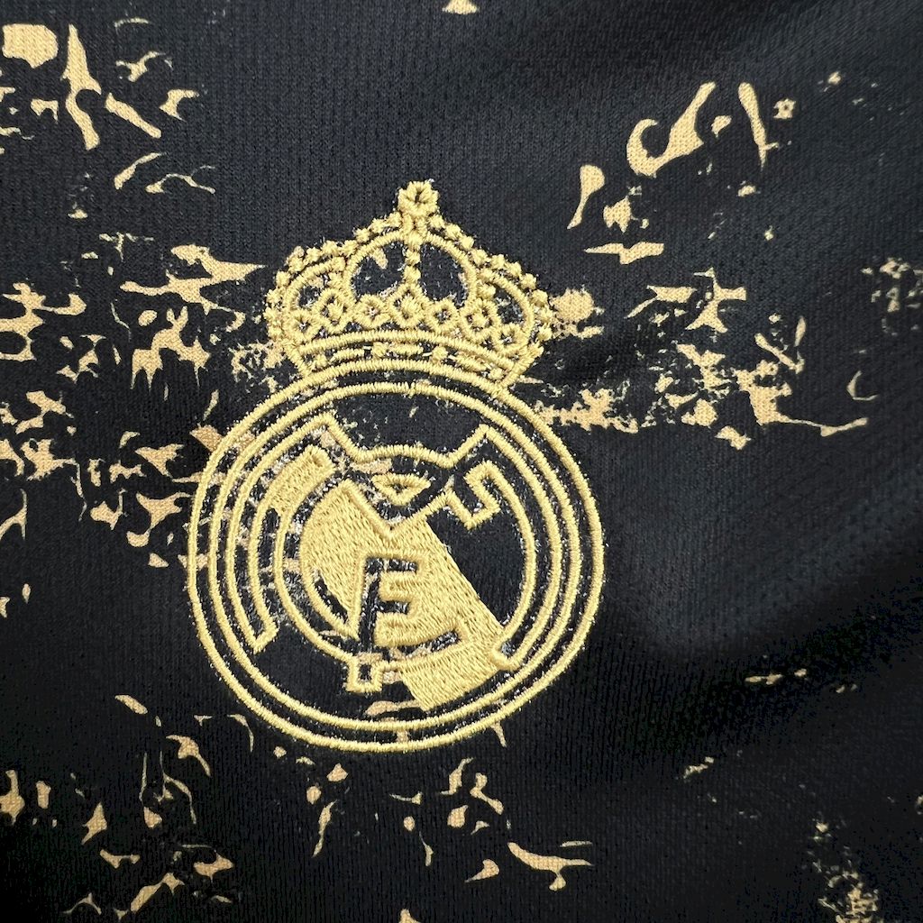 Real Madrid 24∕25 Black Special Edition