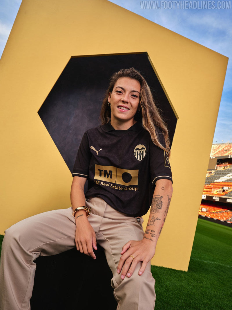 Jersey Valencia Feminino 24/25 Away