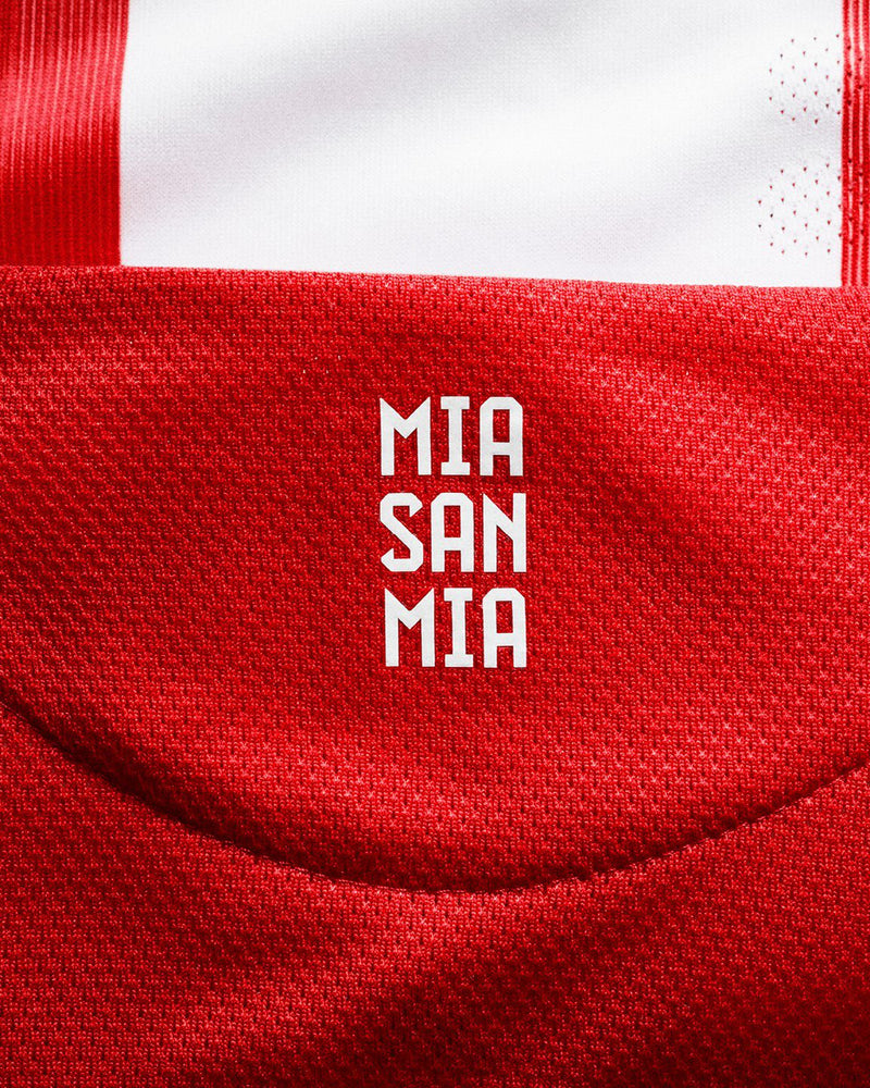 Jersey Feminina Bayern Munich 25/26 Home