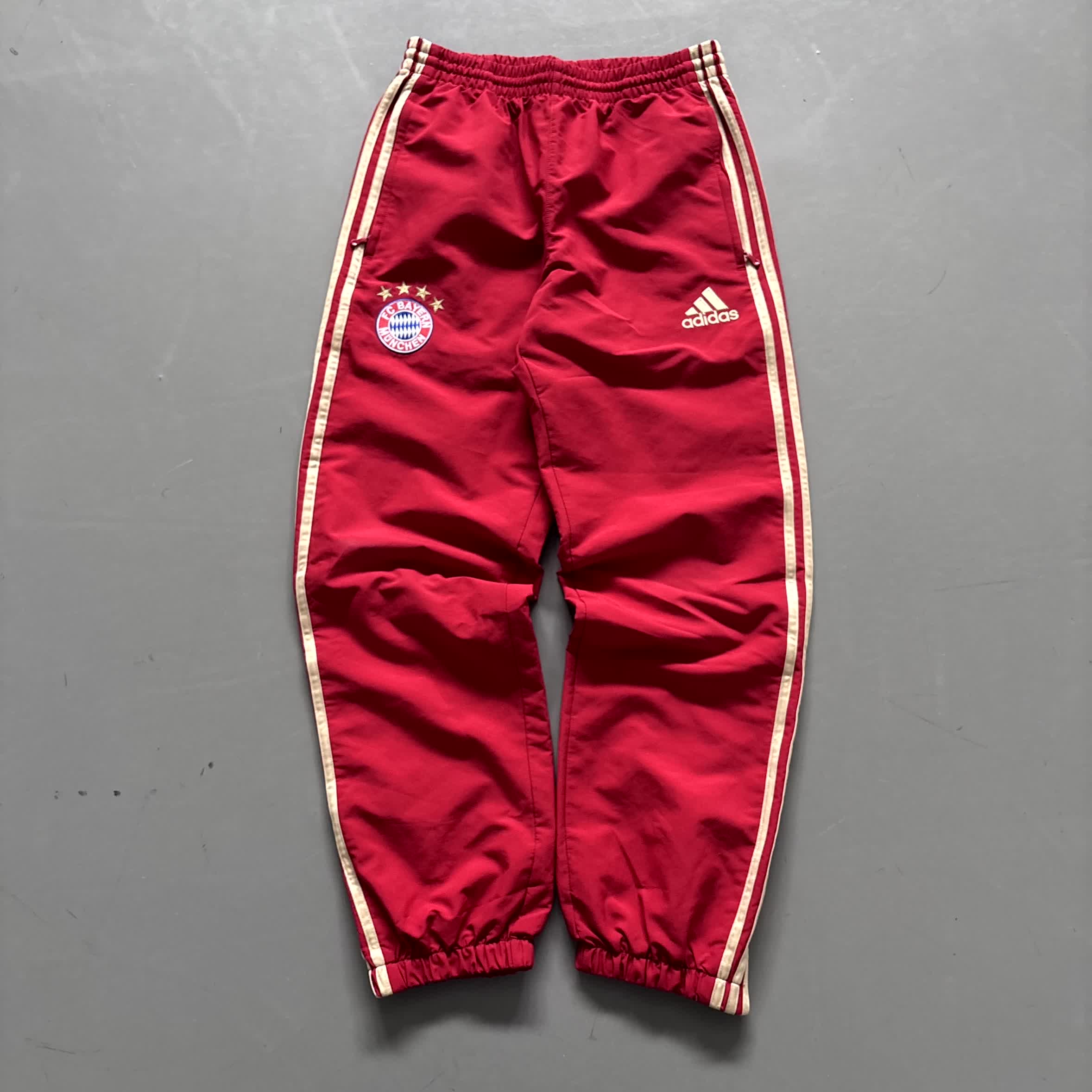 アディダス x FC バイエルン ヴィンテージジャケット 2012/13