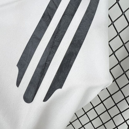 Jersey do Real Madrid Retrô 2005/06 Home