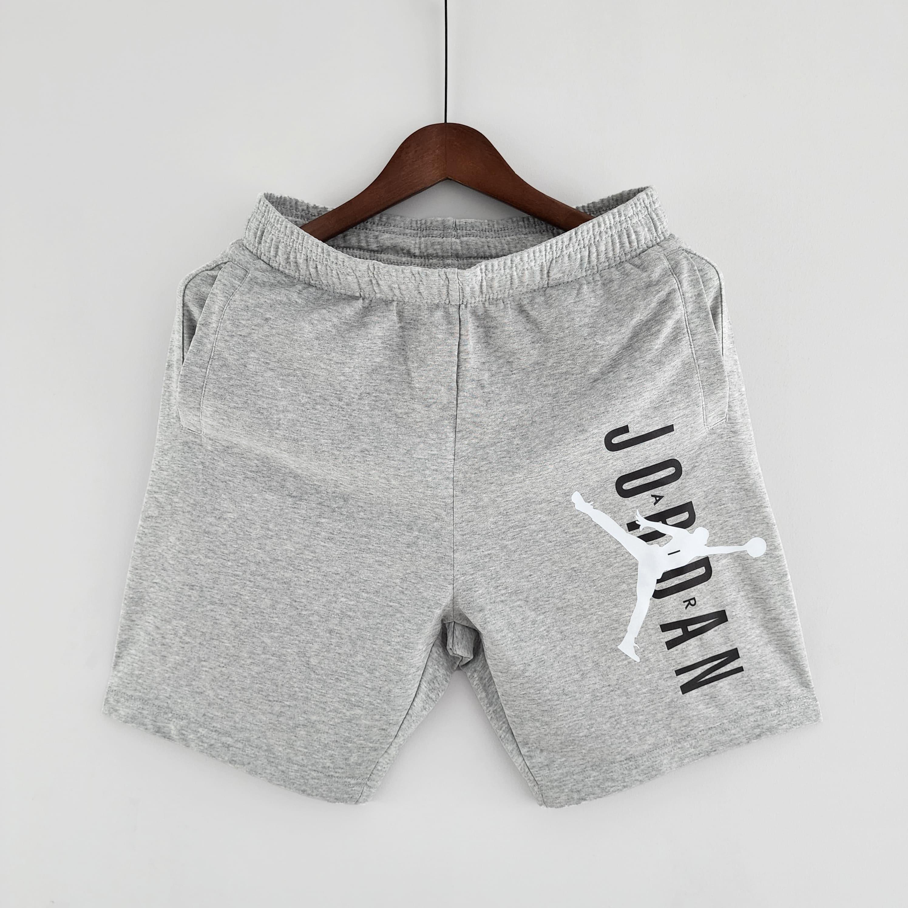Shorts Moletom Nike Air Jordan - Cinza 