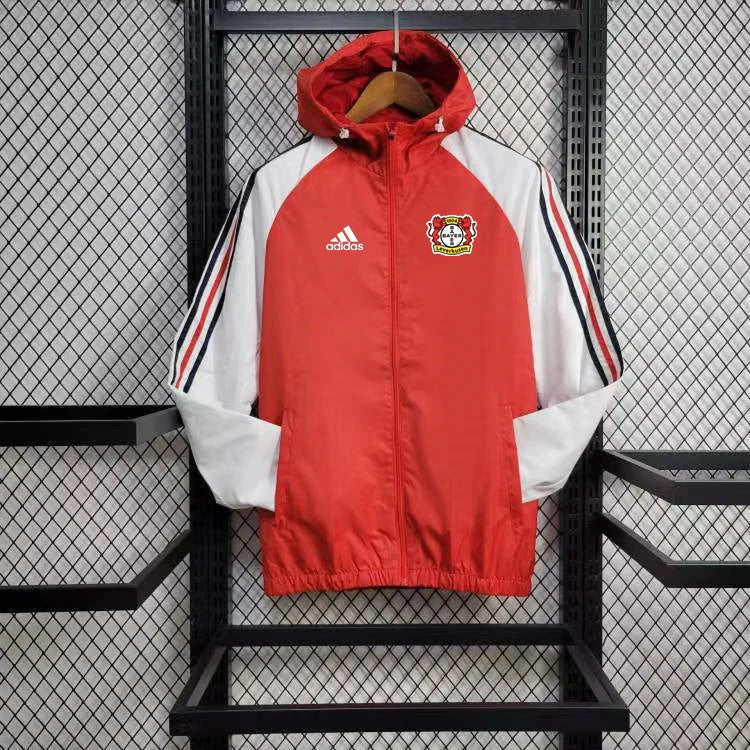 Windjacke Bayer Leverkusen 24/25 - Branco e Vermelho 